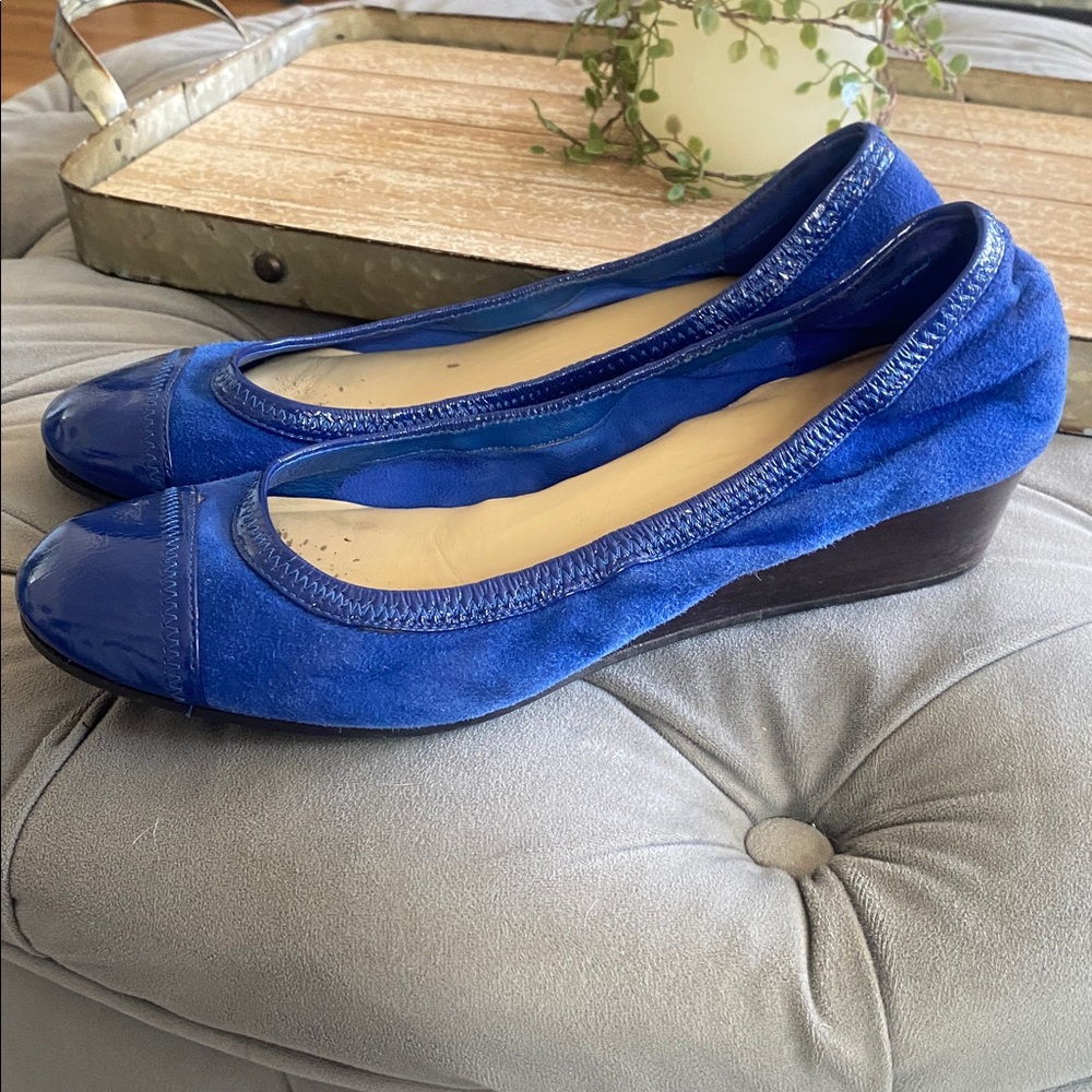 Cole Haan Women's Vibrant Blue Flats - Picture 2 of 3